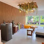 Hostel Republic At Galle Face