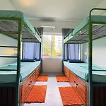 Hostel Republic At Galle Face