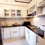 2Br At Oval View - Comfort Stay!