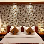 Sayura House