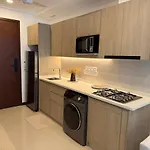 1 Bed 1 Bath In Trizen Colombo 02