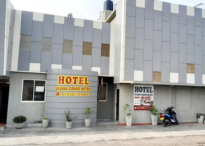 Sajana Grand Metro Hotel