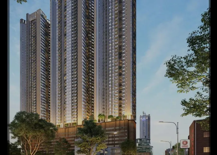 Luxury 32Nd Floor 2 Bed-2 Bath Apartment With Pool, Harbour & Lotus Tower Views