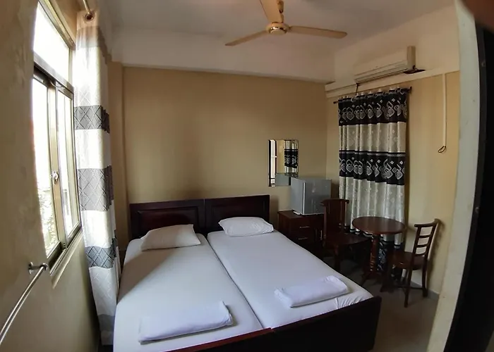 City Hotel