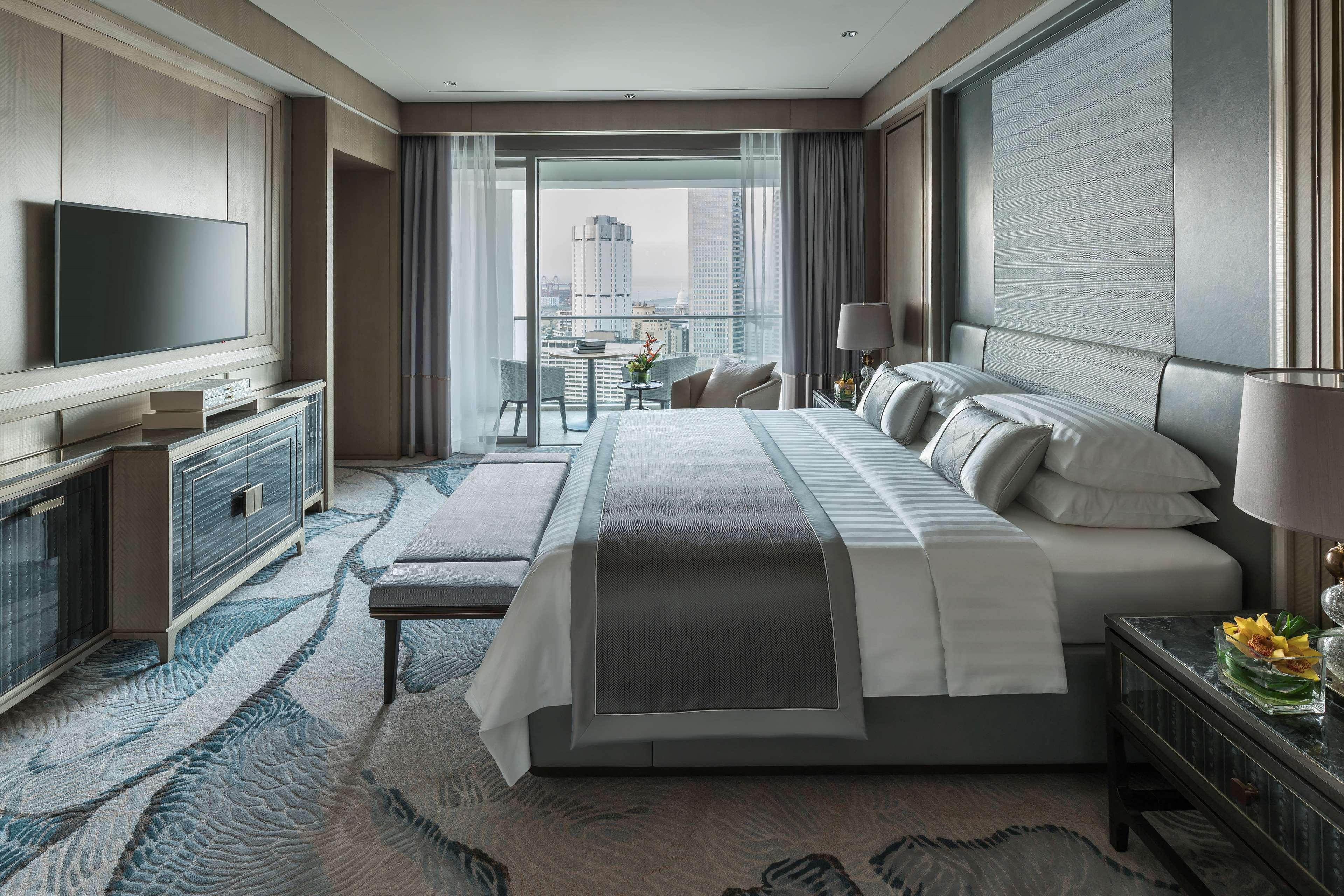 Shangri-la Hotel
