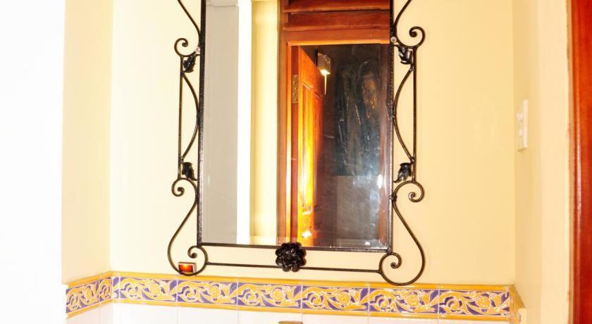 Rose 5 * Colombo