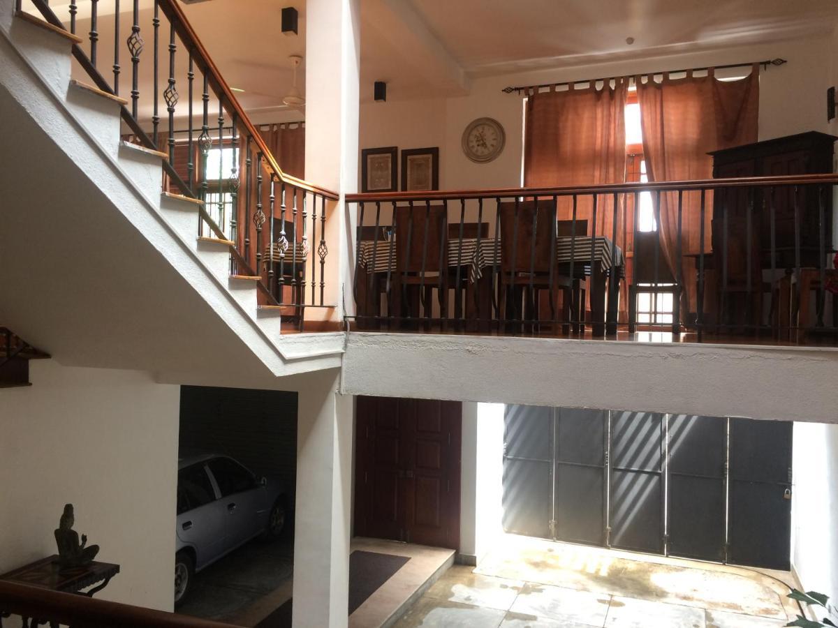 Rose 5 Bed & Breakfast
