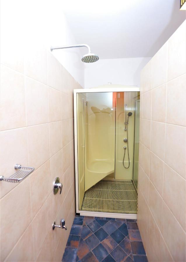 Bed & Breakfast Rose 5 *