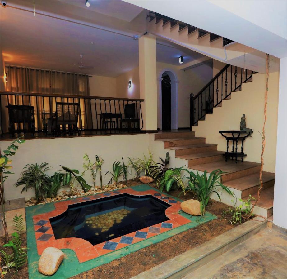 Rose 5 Bed & Breakfast *