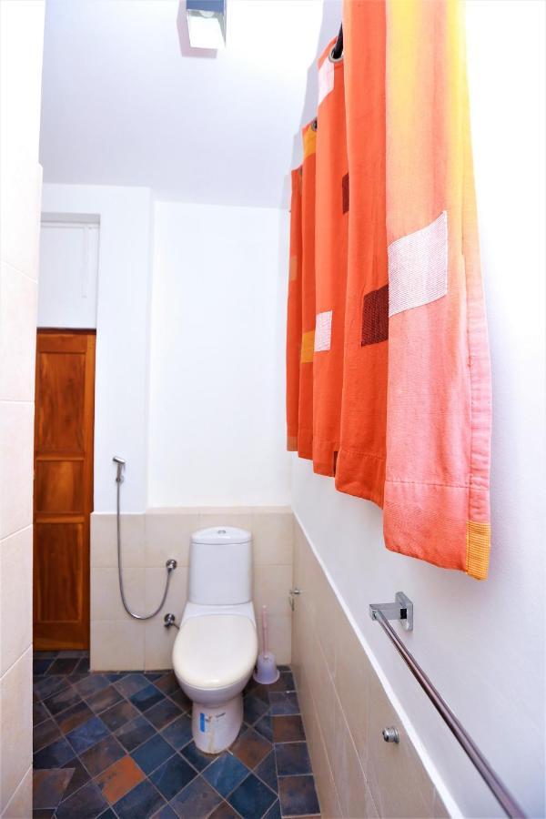 Rose 5 Bed & Breakfast Colombo