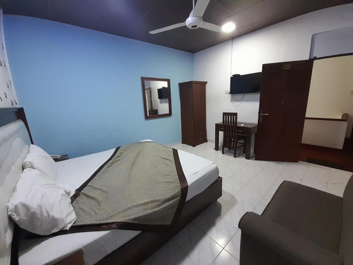 Sajana Grand Metro Hotel 4*