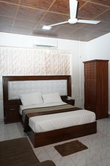 Sajana Grand Metro Hotel