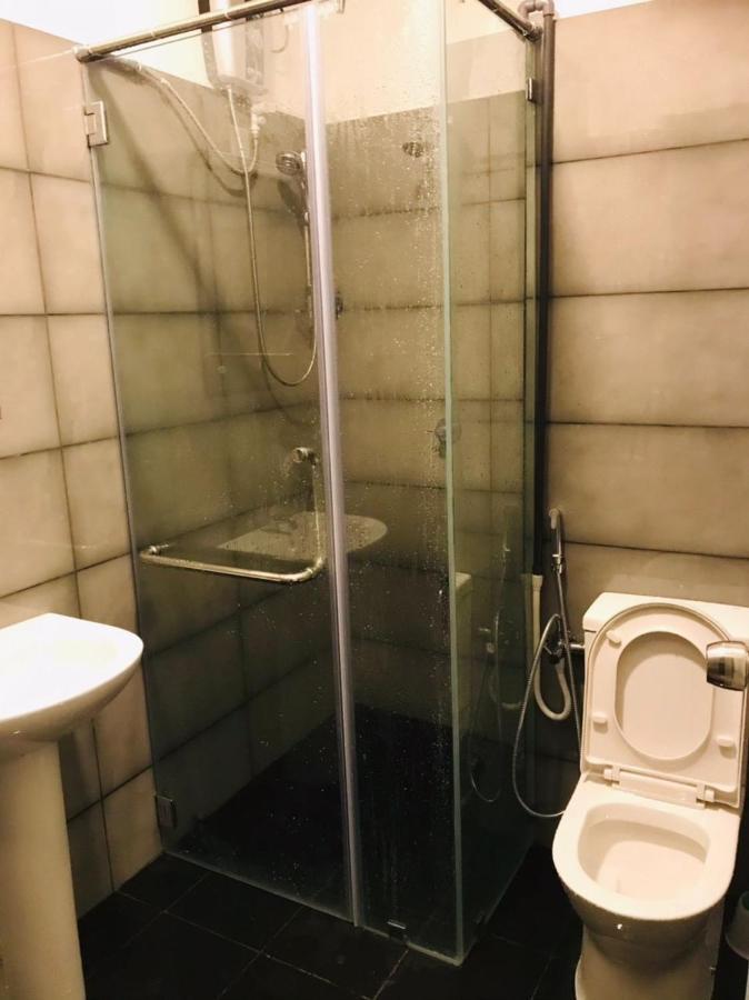 Oval View Apartment