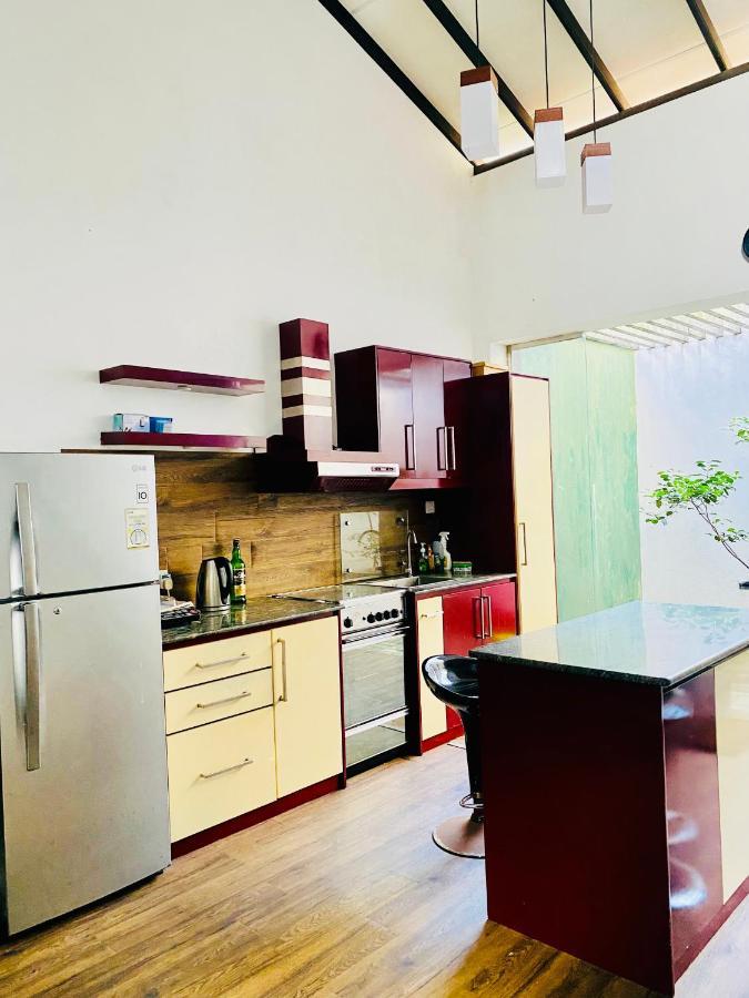 Homestay - Athurugiriya Colombo