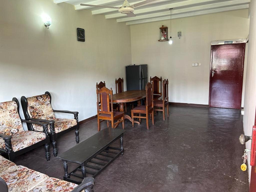 Mercuryfm 104 House 8 - Mangala Road 3-1 Apartment Colombo
