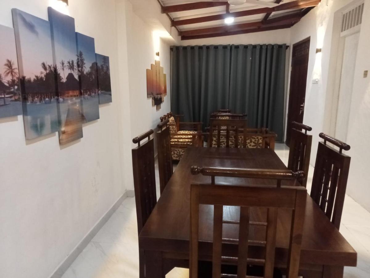 Araliya Uyana Residencies - Entire House With Two Bedrooms Holiday home Colombo