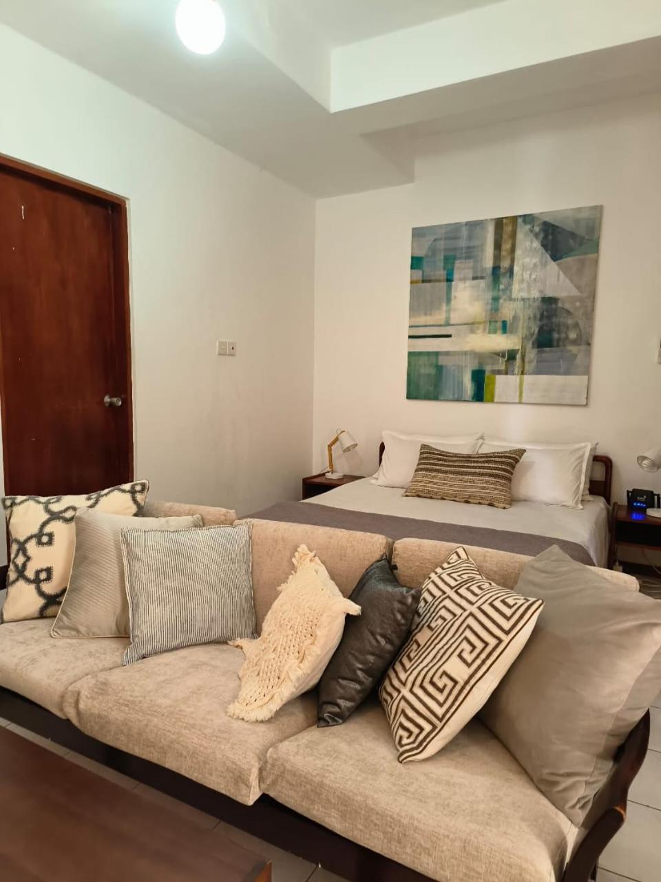 Cozy * Colombo