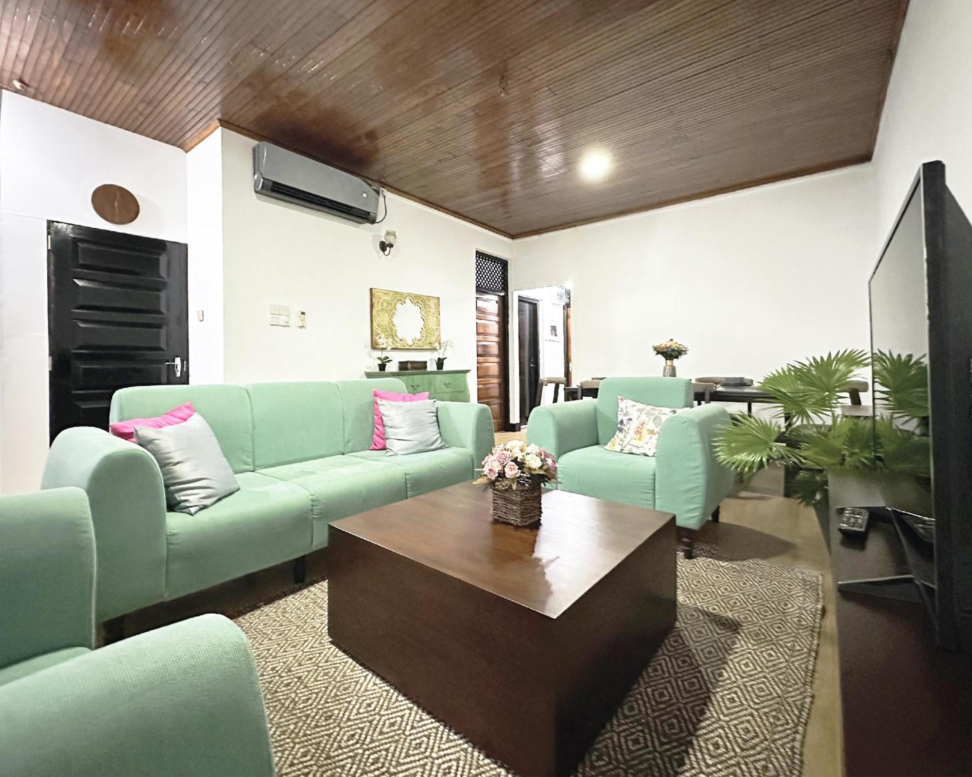 Aadaraya 7 Apartamento *