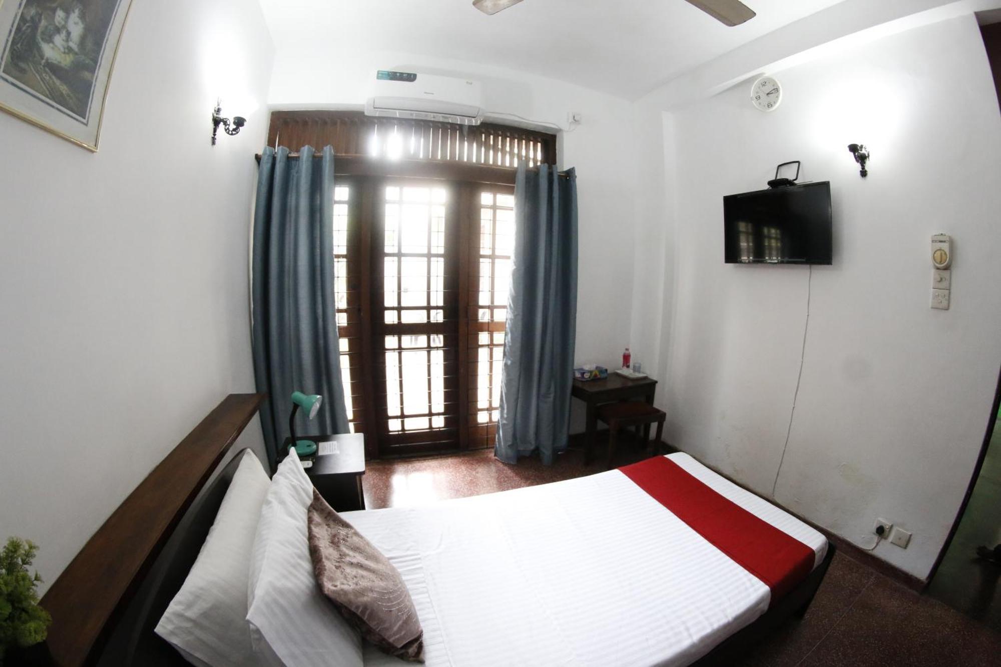 Oasis Bed & Breakfast *