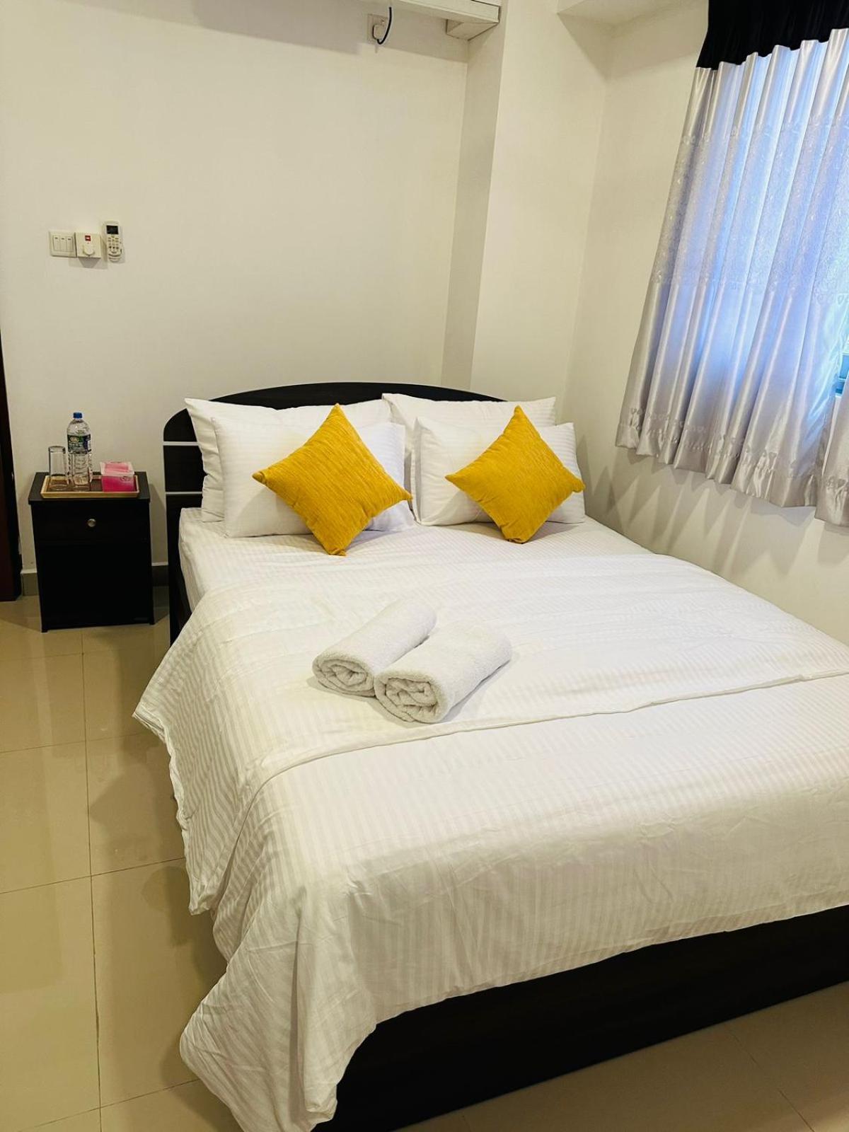 Lovish Luxury Hotel *