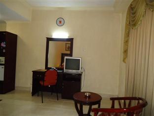 Pearl Hotel