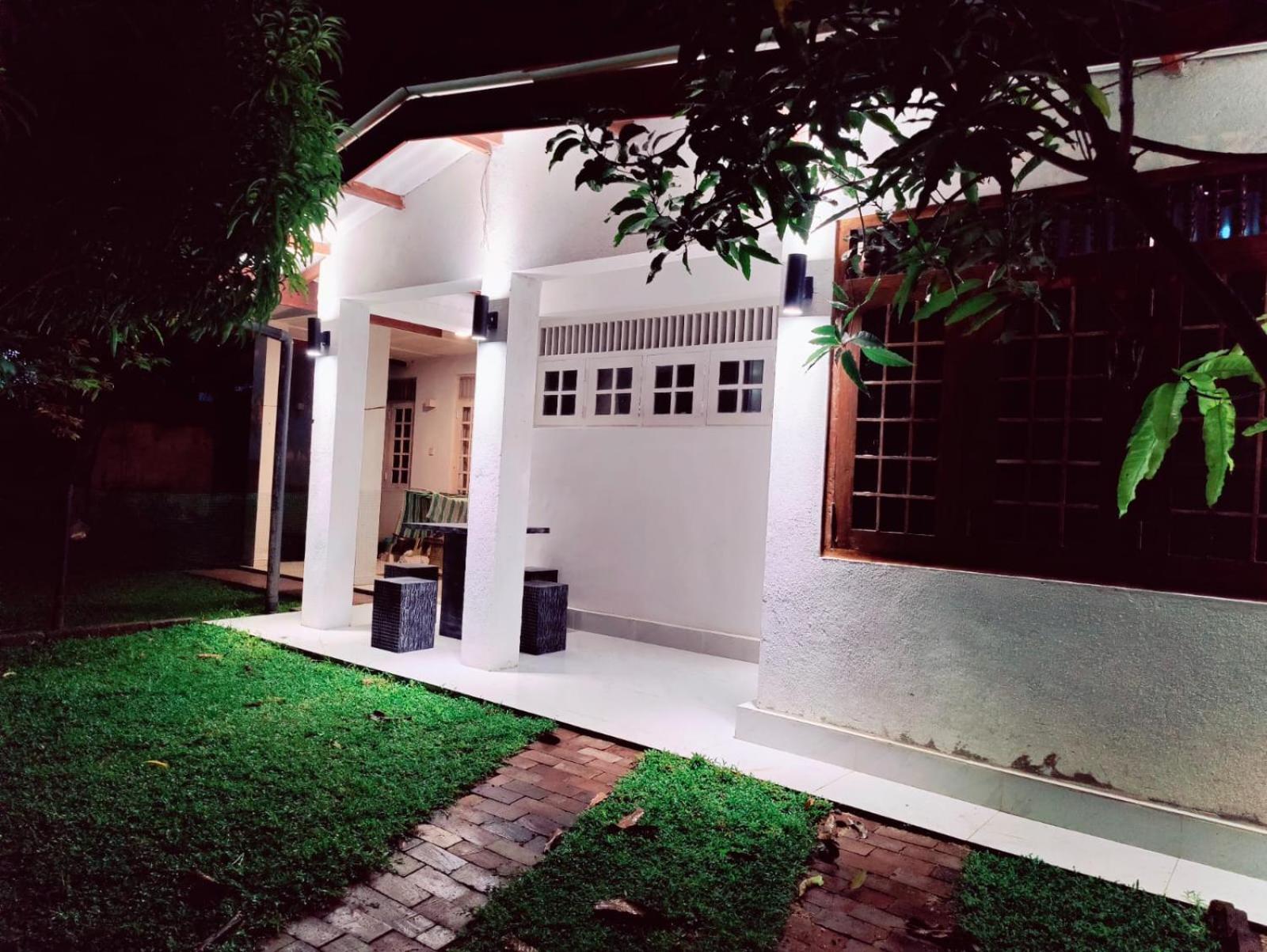 Araliya Uyana Residencies - Entire House With Two Bedrooms Holiday home Colombo