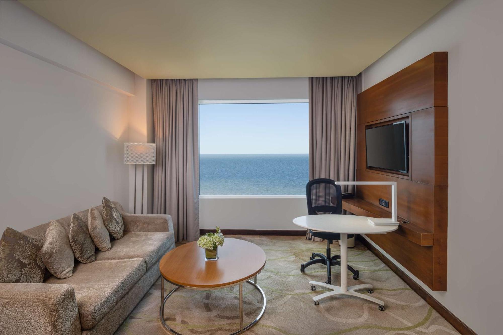 Radisson 4*