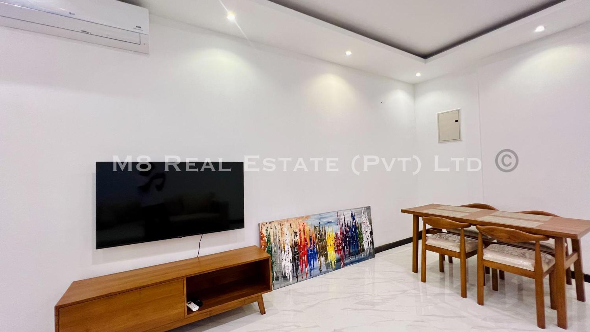 M8 Kollupitiya Apartment