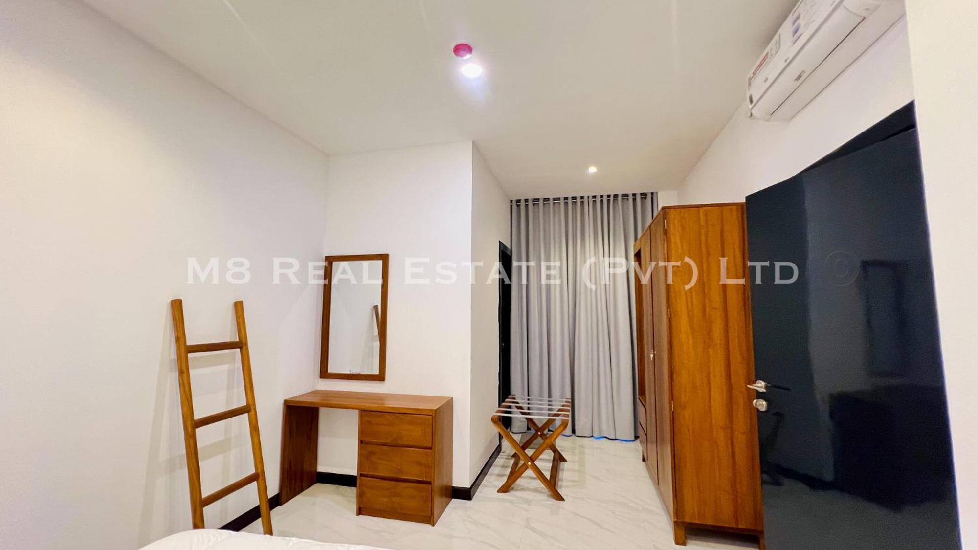 M8 Kollupitiya Apartment *