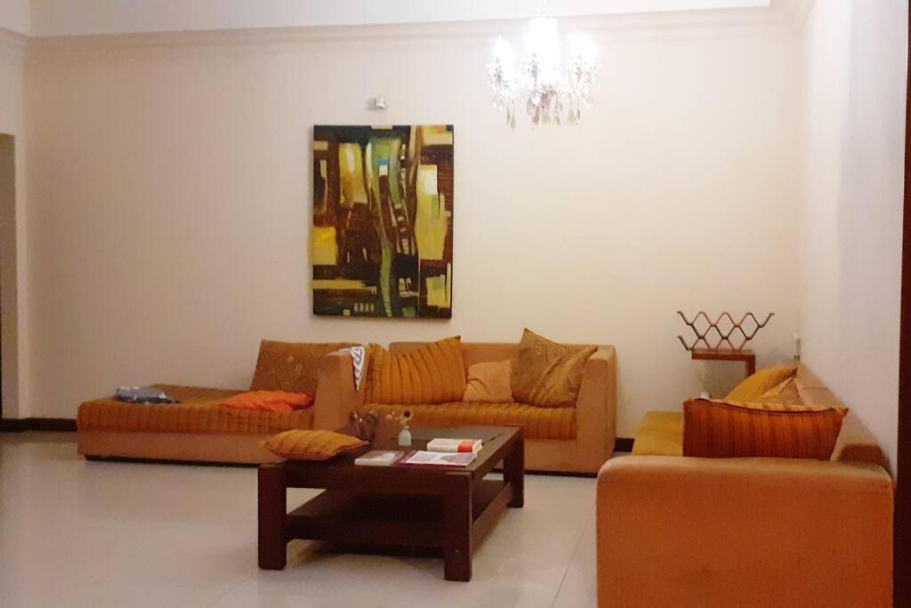 Entire 3 Bed Luxurious In 8
