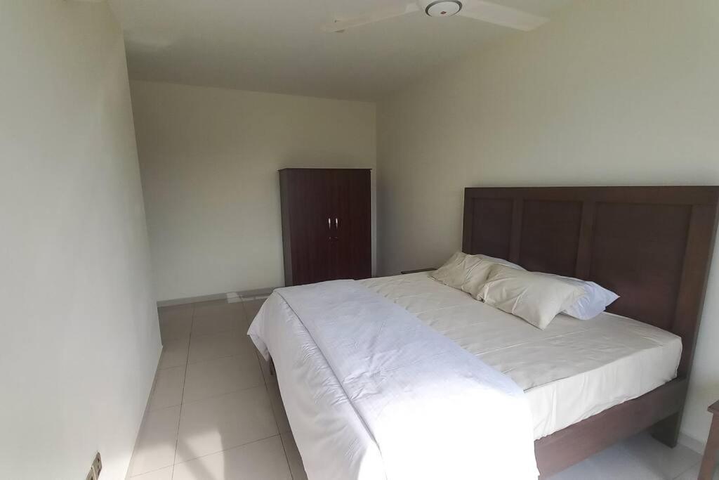 Capital Residencies Col 05 Thimba 7-3
