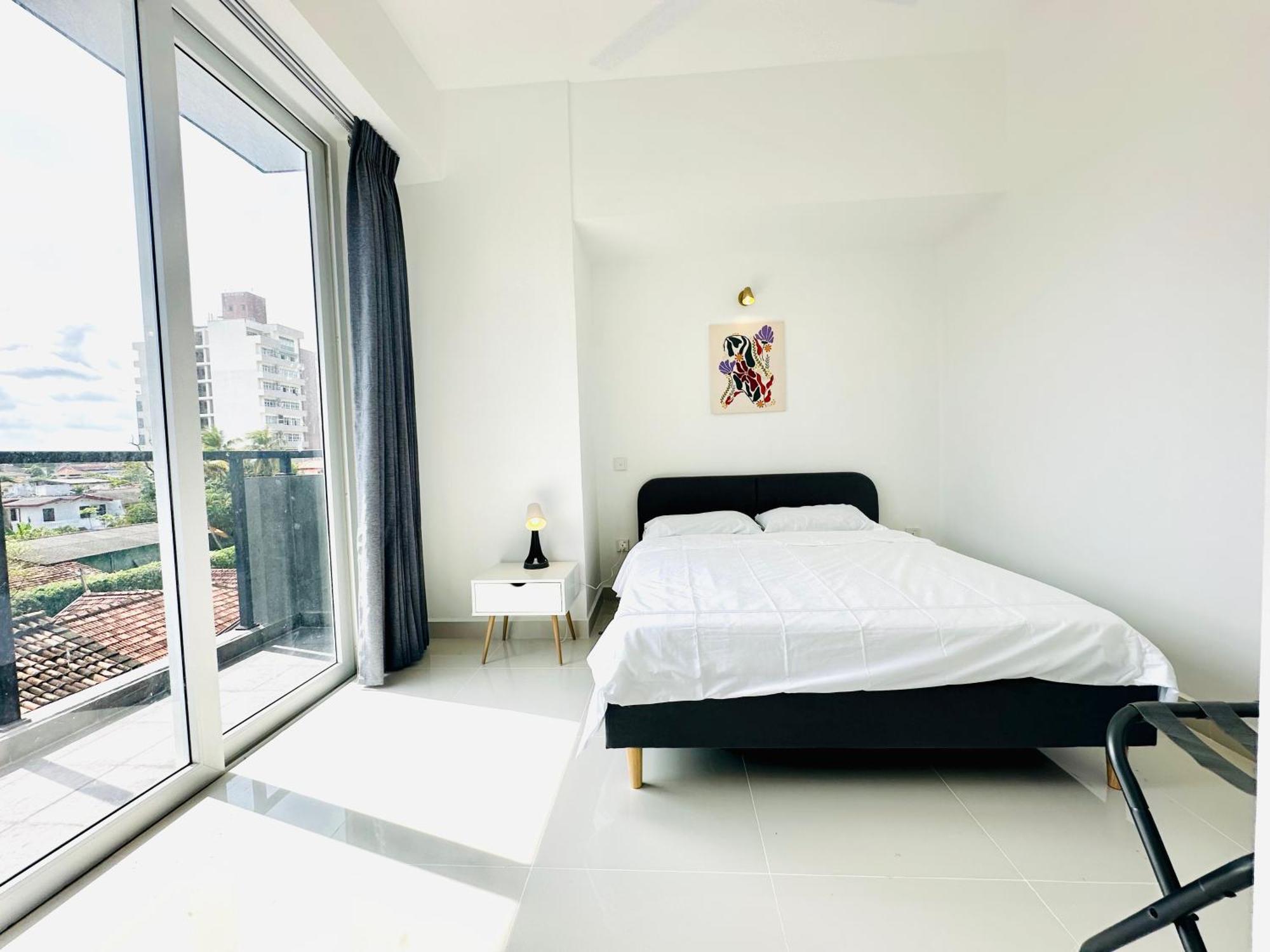Pendennis Fern - 4-bedroom Luxury Retreat With Rooftop Pool In Apartamento