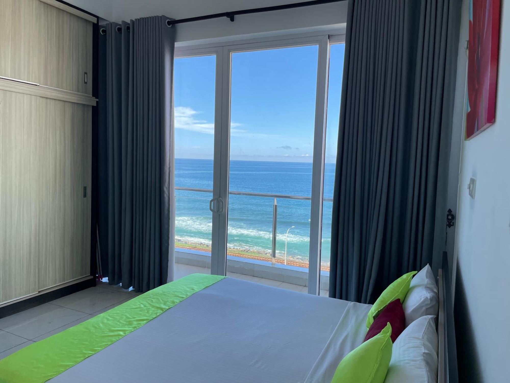 Next To An Indian Ocean Apartment *