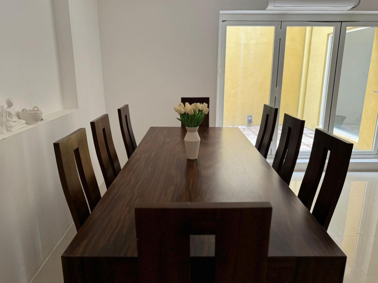 3br