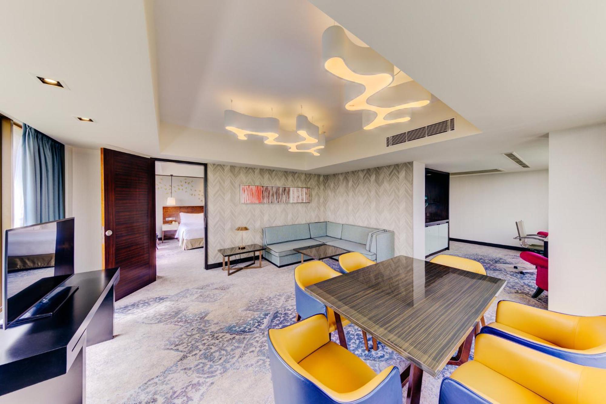 Hotel Cinnamon Grand