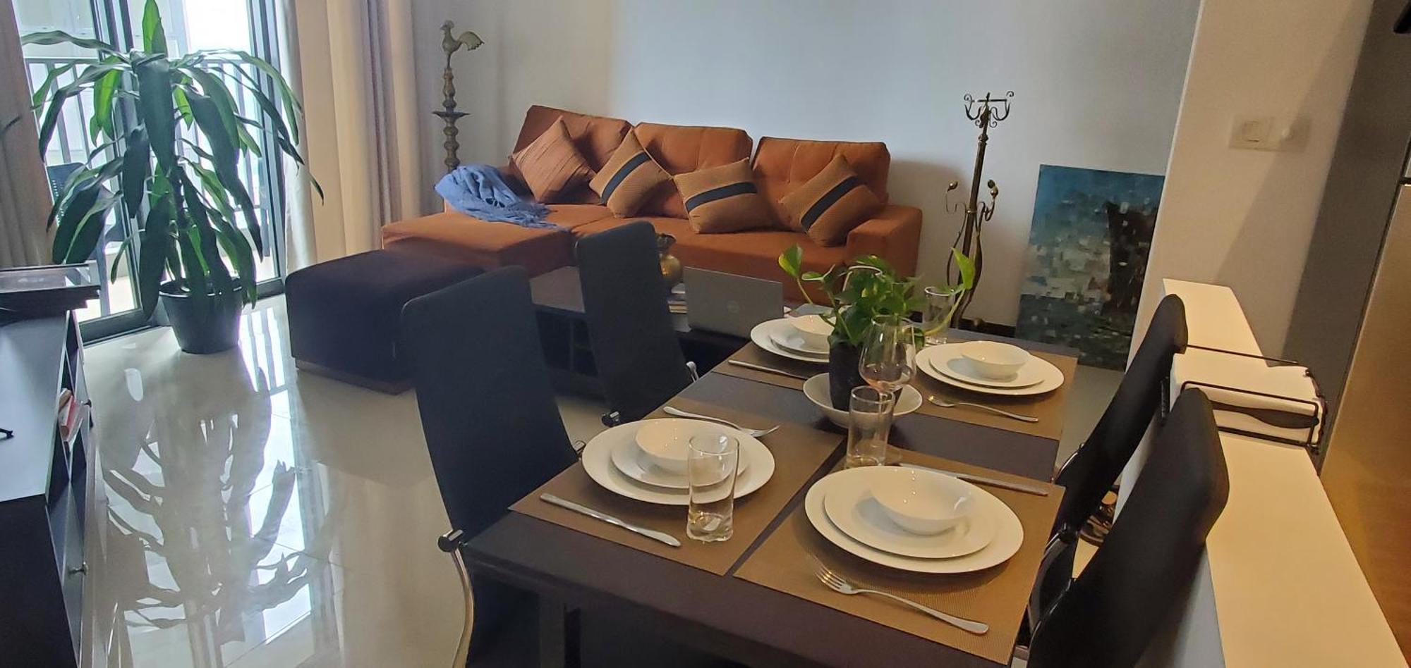 Apartment Luxury 32nd Floor 2 Bed-2 Bath With Pool, Harbour & Lotus Tower Views Colombo