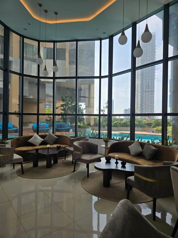 Trizen Luxury 2Br Apartment In 35Th Floor Colombo, Sri Lanka Apartment Colombo