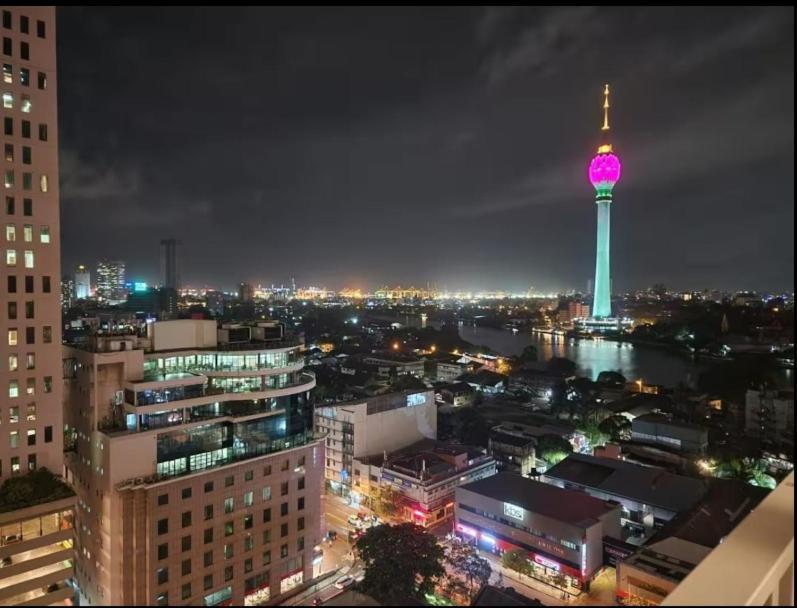 Trizen Luxury 2Br Apartment In 35Th Floor Colombo, Sri Lanka *