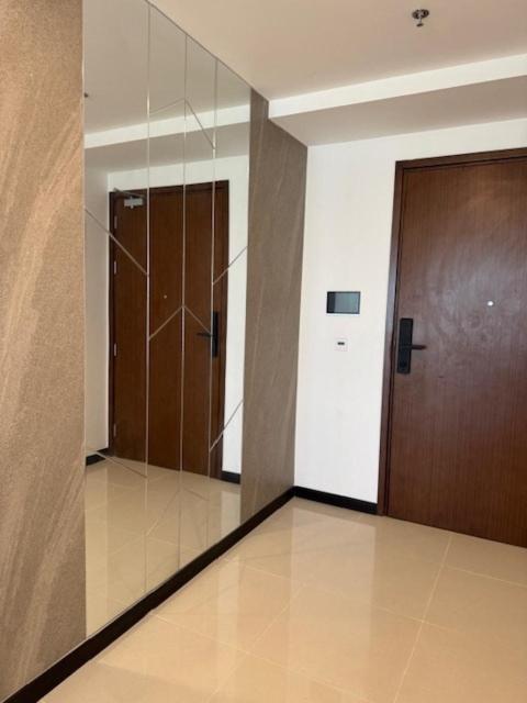 Trizen Luxury 2Br Apartment In 35Th Floor Colombo, Sri Lanka *