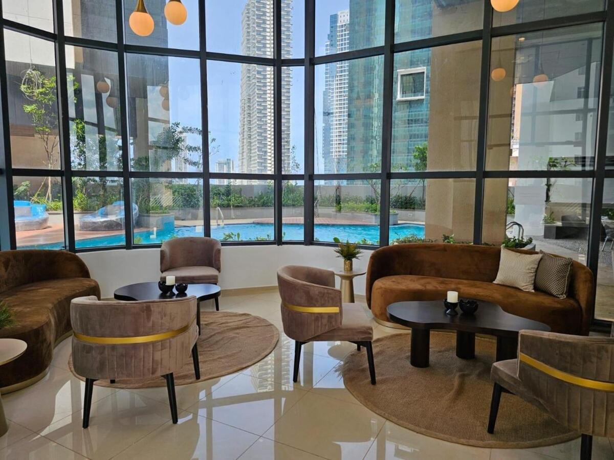 Trizen Luxury 2Br Apartment In 35Th Floor Colombo, Sri Lanka Apartment