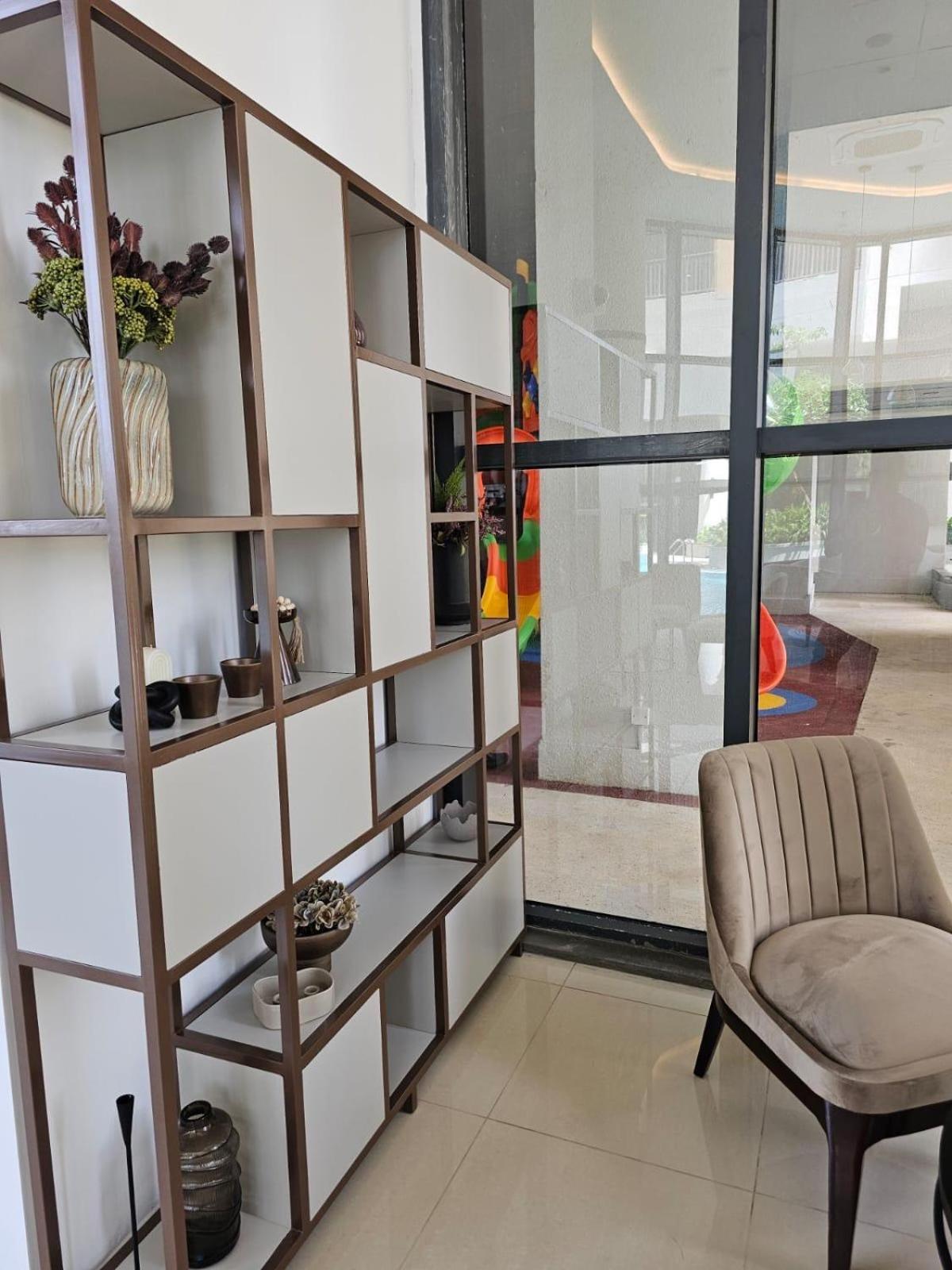 Trizen Luxury 2Br Apartment In 35Th Floor Colombo, Sri Lanka Apartment *
