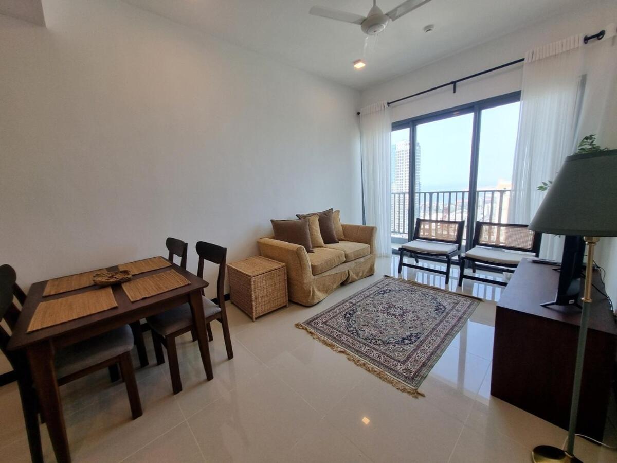 2 Bed Luxury At Tri- Zen 2 Apartment *