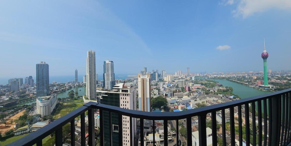 2 Bed Luxury At Tri- Zen 2 * Colombo