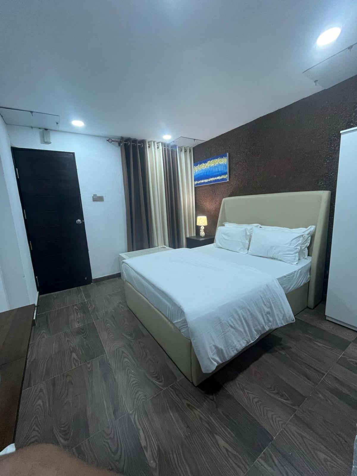 New York And Restaurant Pvt Ltd Apartamento