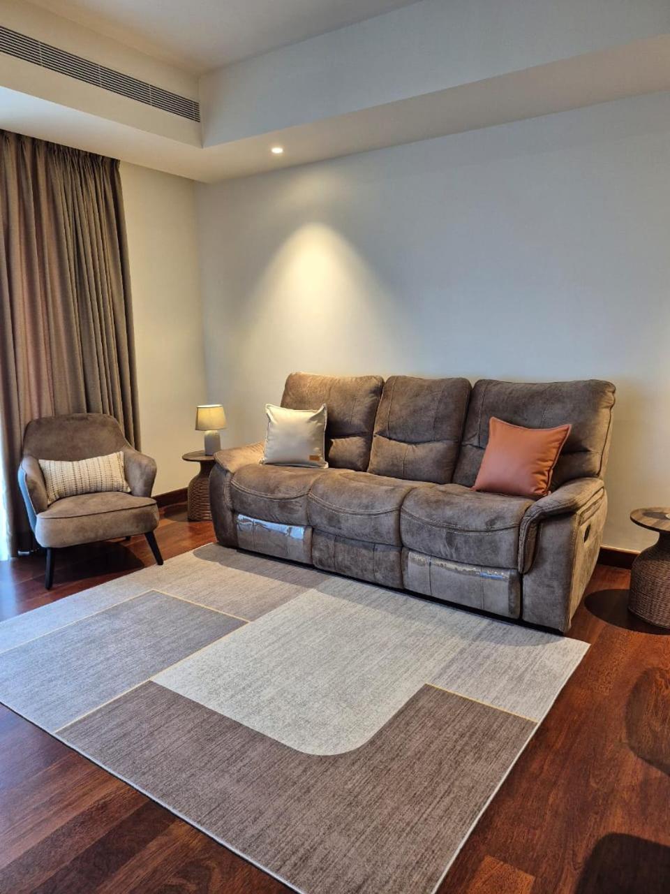 Cinnamon Life Apartment, 02 Apartment Colombo