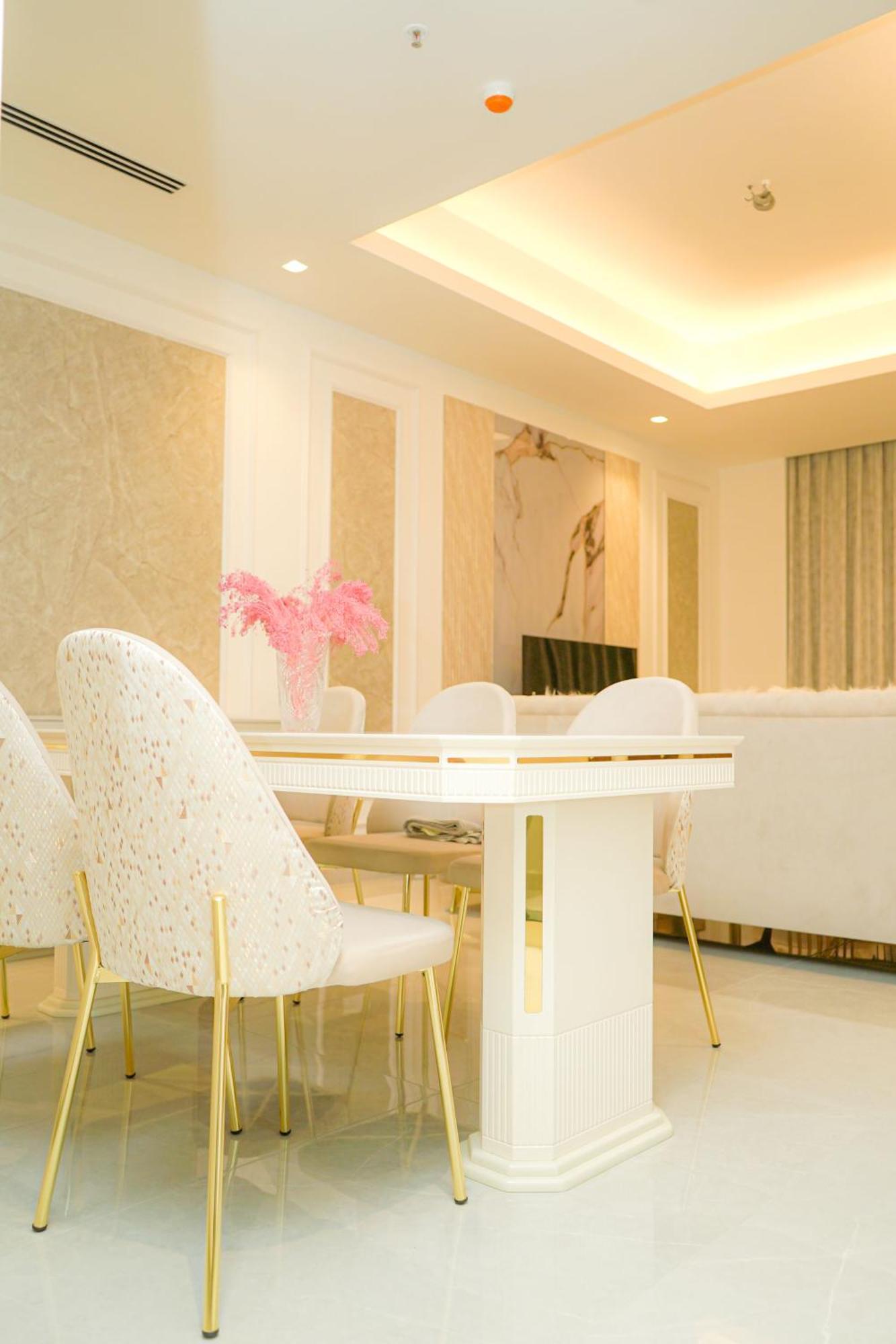 Apartamento 606 The Address 3 *
