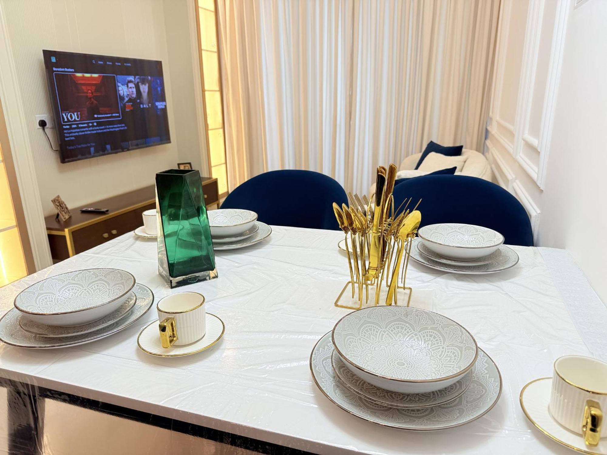 Chevalra Luxury Tri-zen In - Galle-face & Lotus Tower View Apartment Colombo