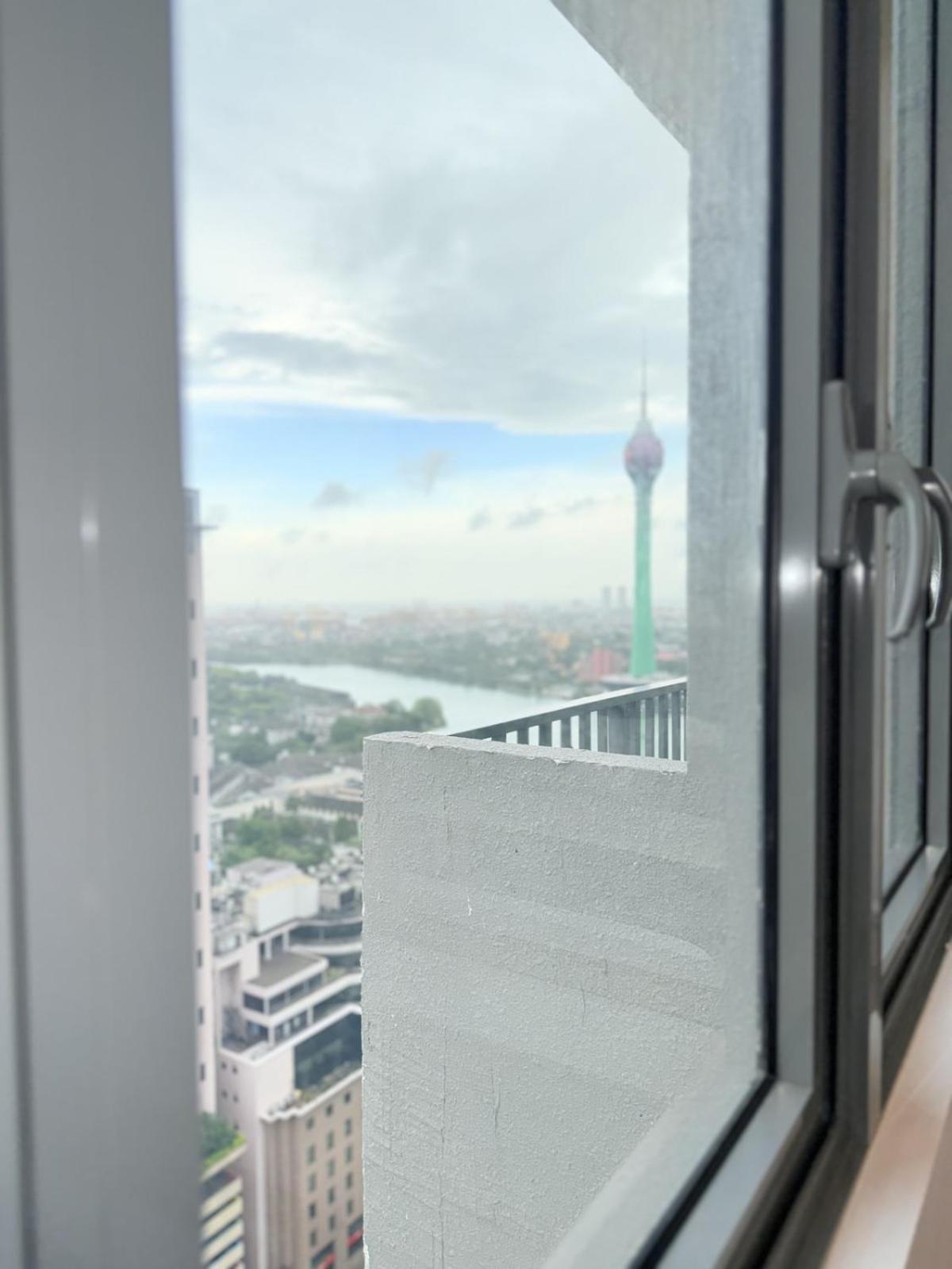 Apartment Chevalra Luxury Tri-zen In - Galle-face & Lotus Tower View *