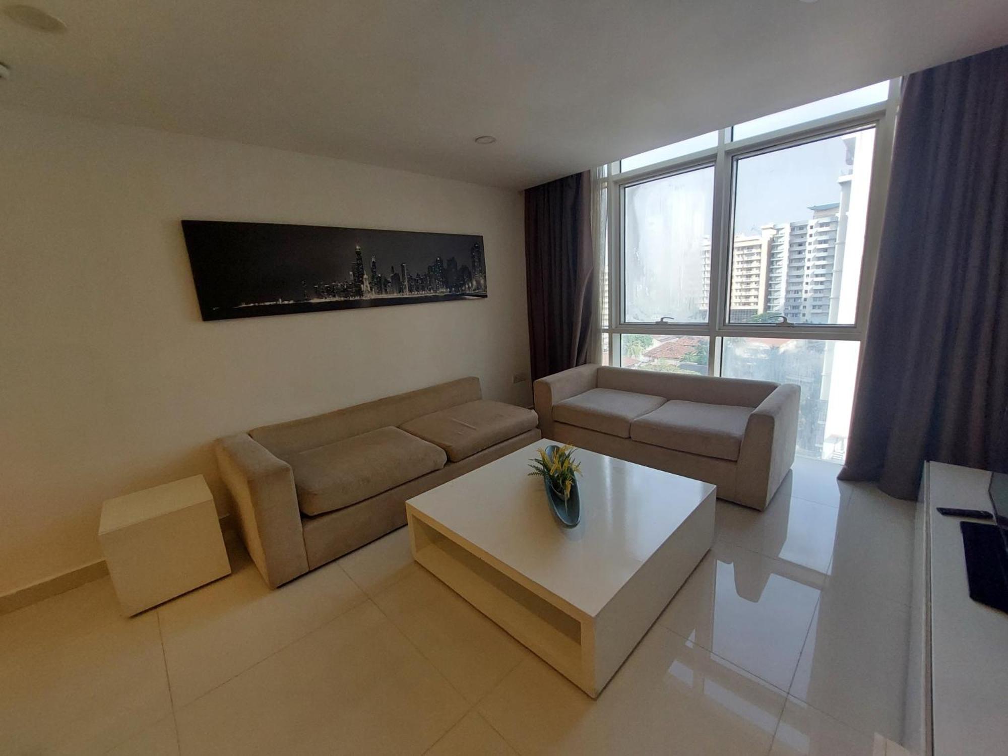 Ceylon Apartments - Platinum One Suites Colombo