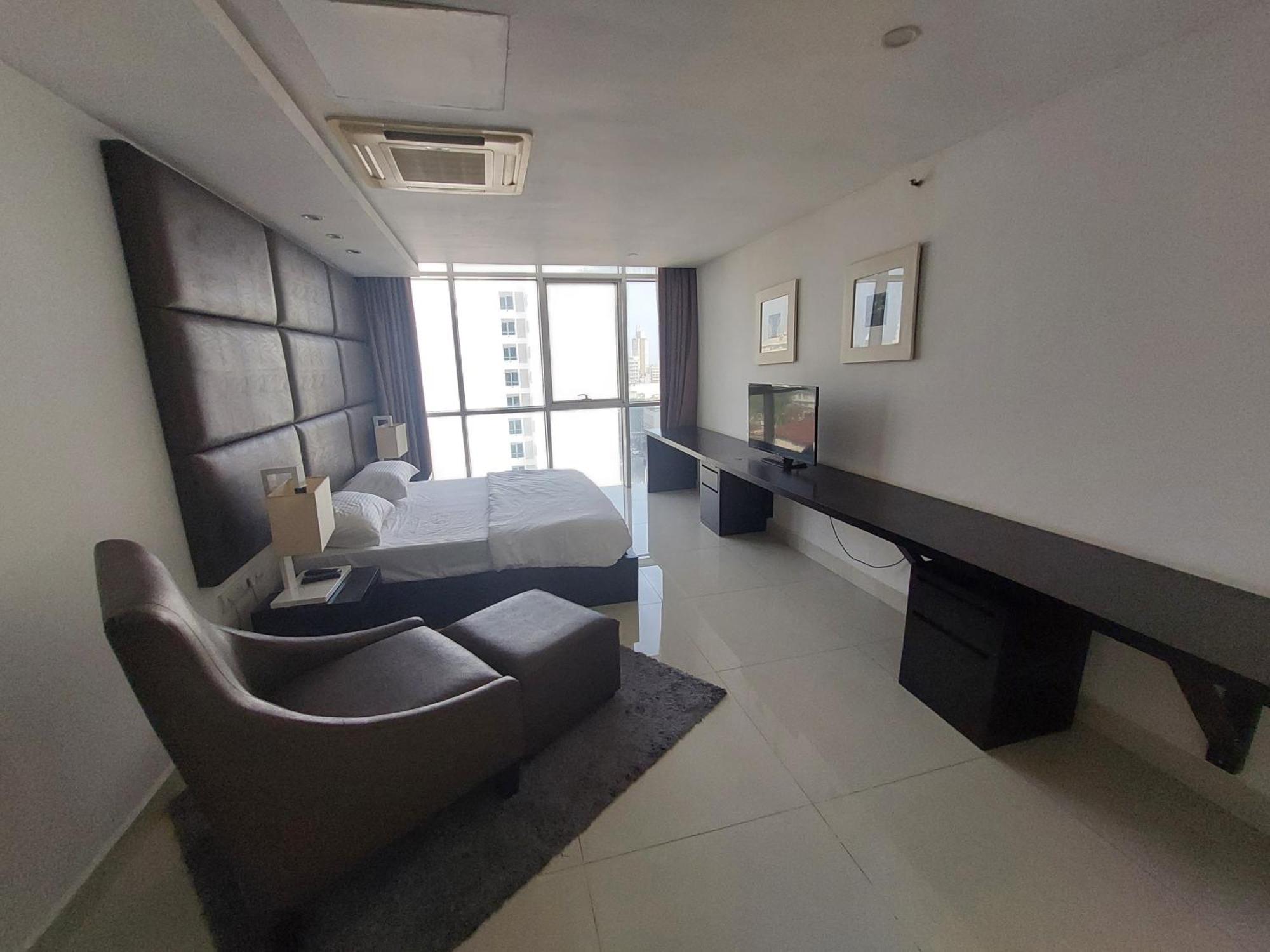 Ceylon Apartments - Platinum One Suites Colombo